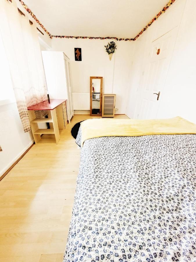 Excellent Double Rooms In Cheap Rate Around Central Londyn Zewnętrze zdjęcie